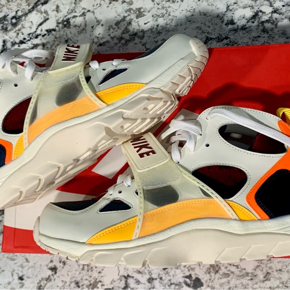 Brand new Air Trainer Huarache QS - Picture 2 of 4